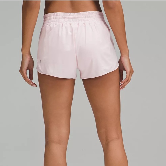 Lululemon Hotty Hot HR Short 2.5” Flush Pink - Picture 3 of 6